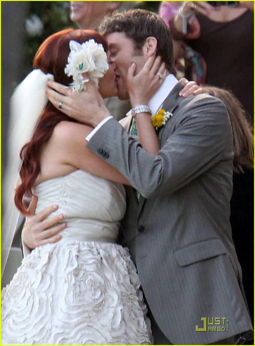 Звезда сериала «Клава давай!» вышла замуж!