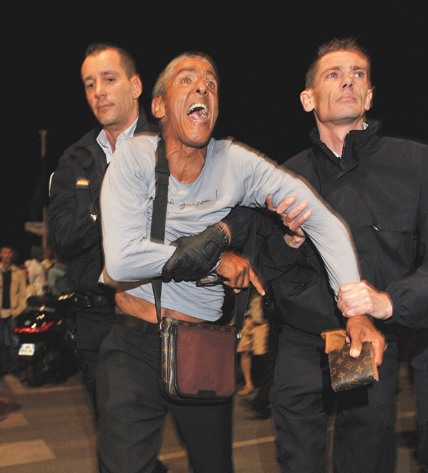 Таксист Даниэль из «Такси» сел в тюрьму