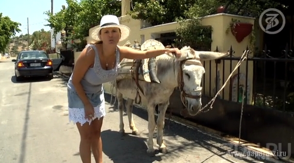 Анна Семенович на Крите: солнце, море, бикини!