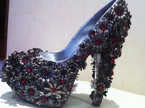 Мика Ньютон перестала петь и сосредоточилась на туфлях! 