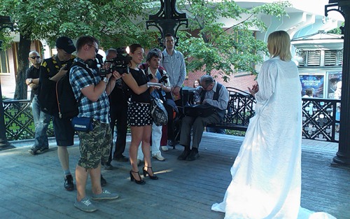 Анастасия Волочкова встретилась с блоггерами