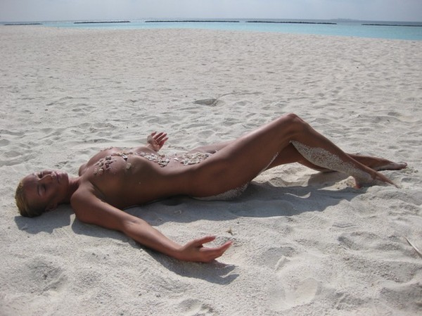 Анастасия Волочкова подарила «обнаженку» папарацци