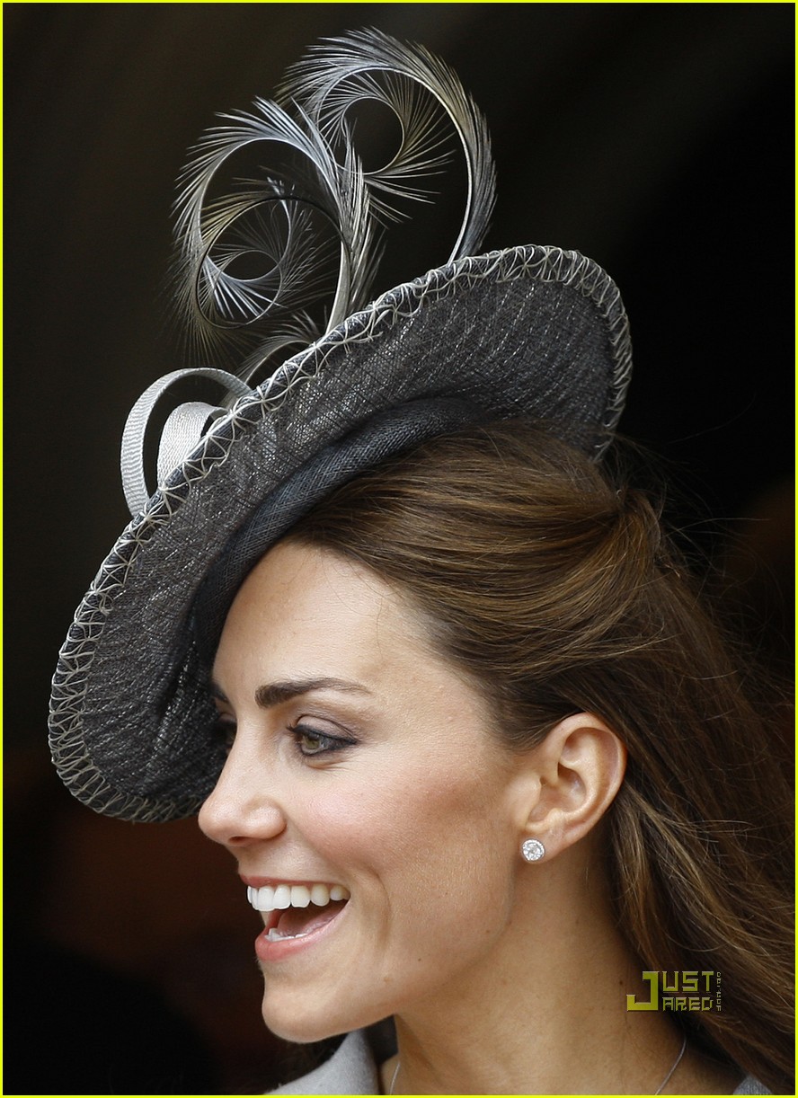 Принц Уильям и Кейт Миддлтон на параде Благородного Ордена Подвязки