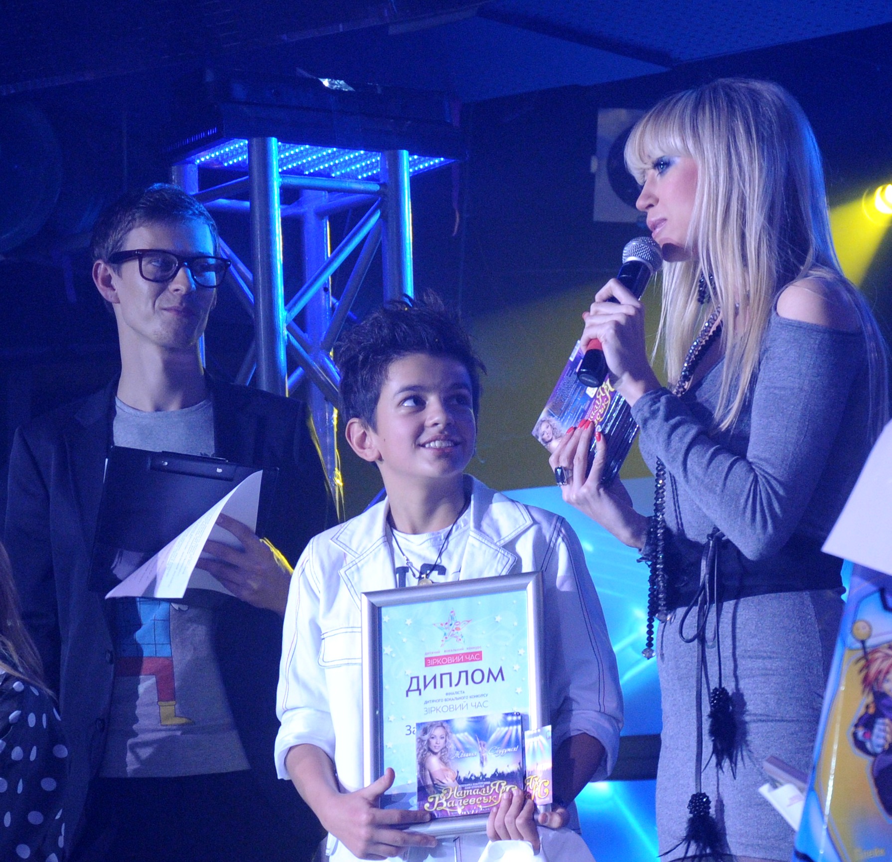 Наталья Валевская наградила победителей вокального конкурса «Зірковий час»